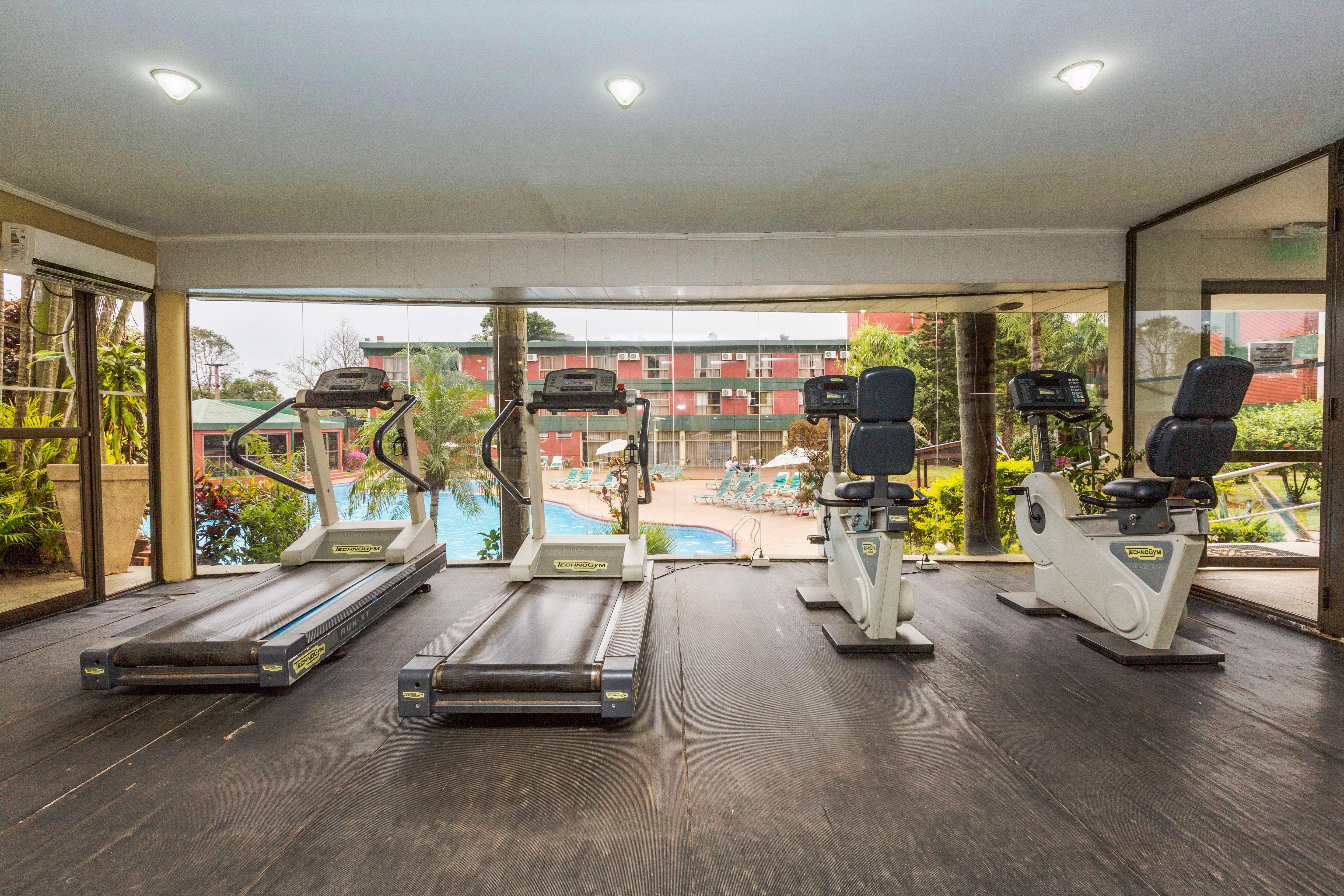 Exe Hotel Cataratas Puerto Iguazu Exterior photo The gym at the hotel