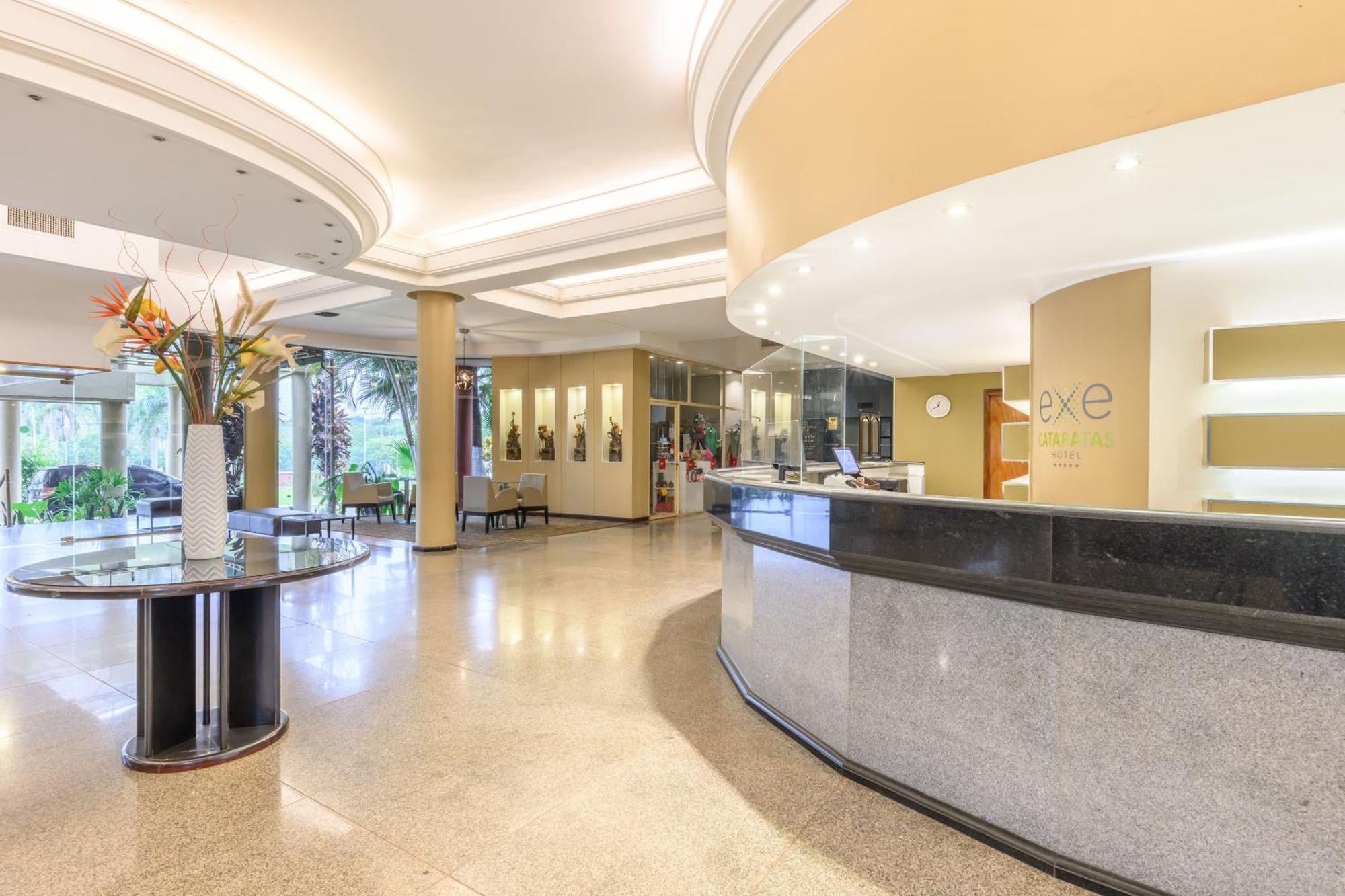 Exe Hotel Cataratas Puerto Iguazu Exterior photo Lobby